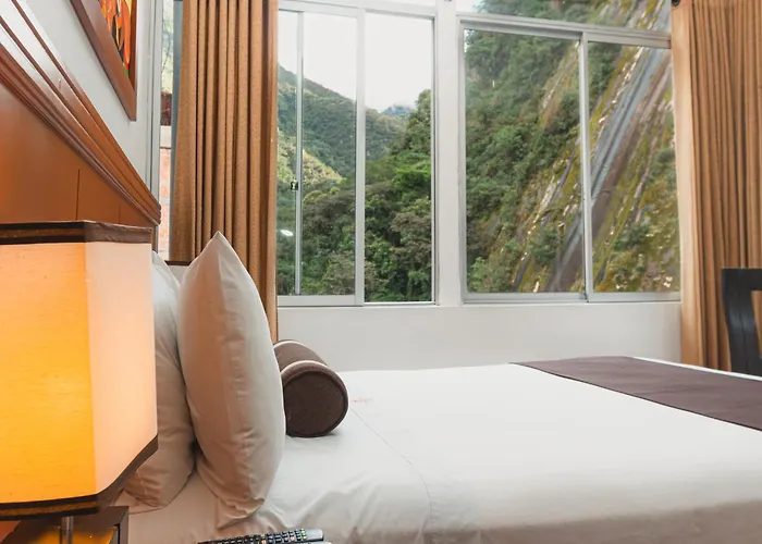 Ferre 3* Machu Picchu