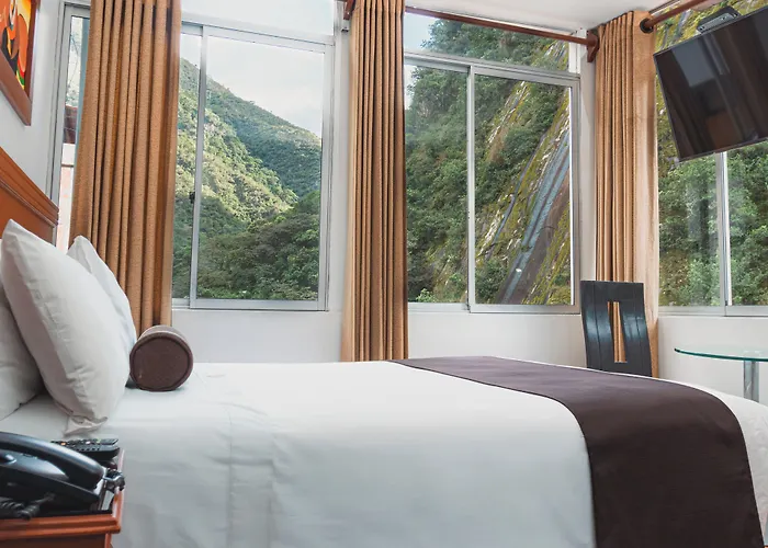 Ferre 3* Machu Picchu